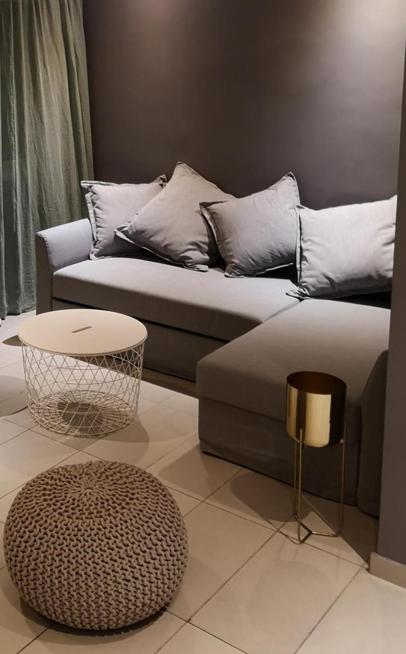Beachfront Amazing New Apartment Limassol Exteriör bild